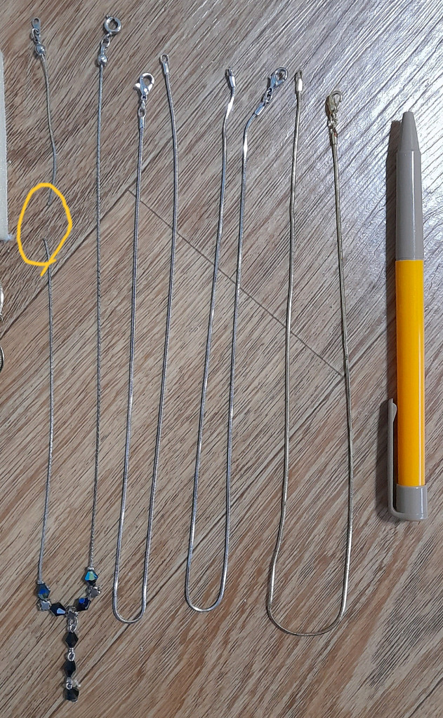 14K도금 귀걸이 목걸이 팬던트 브로치 반지 시계. 구제 등 복고 이미지