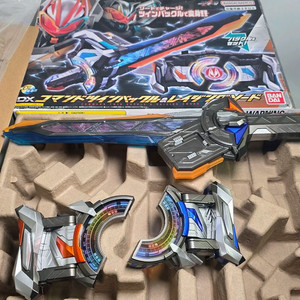 가면라이더 DX 커맨드 트윈 버클 & 레이징 소드 도색작 이미지