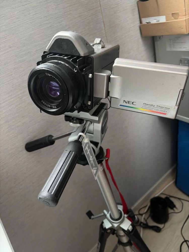 적외선카메라, Handy Thermo TVS-200EX (열화상 카메라) 이미지