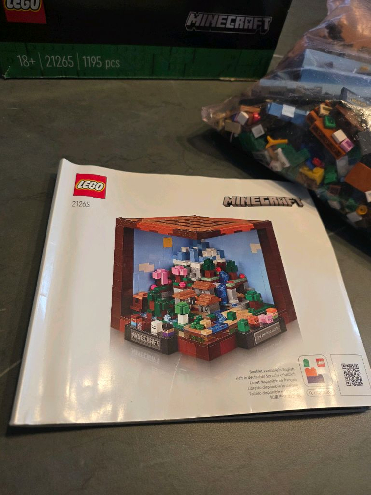 레고 마인크래프트 21265 크래프팅 테이블 이미지