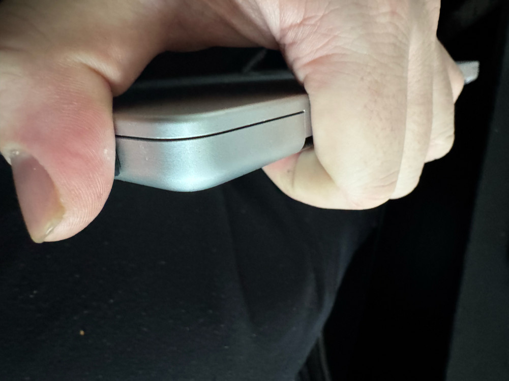 애플 맥북 프로 14인치 M1 Pro 실버 이미지