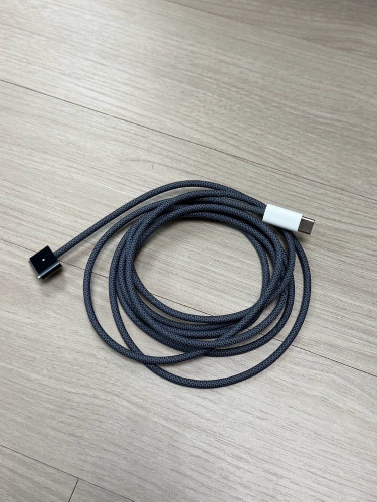 애플 맥북 에어 M2 13인치 512G 미드나이트 이미지