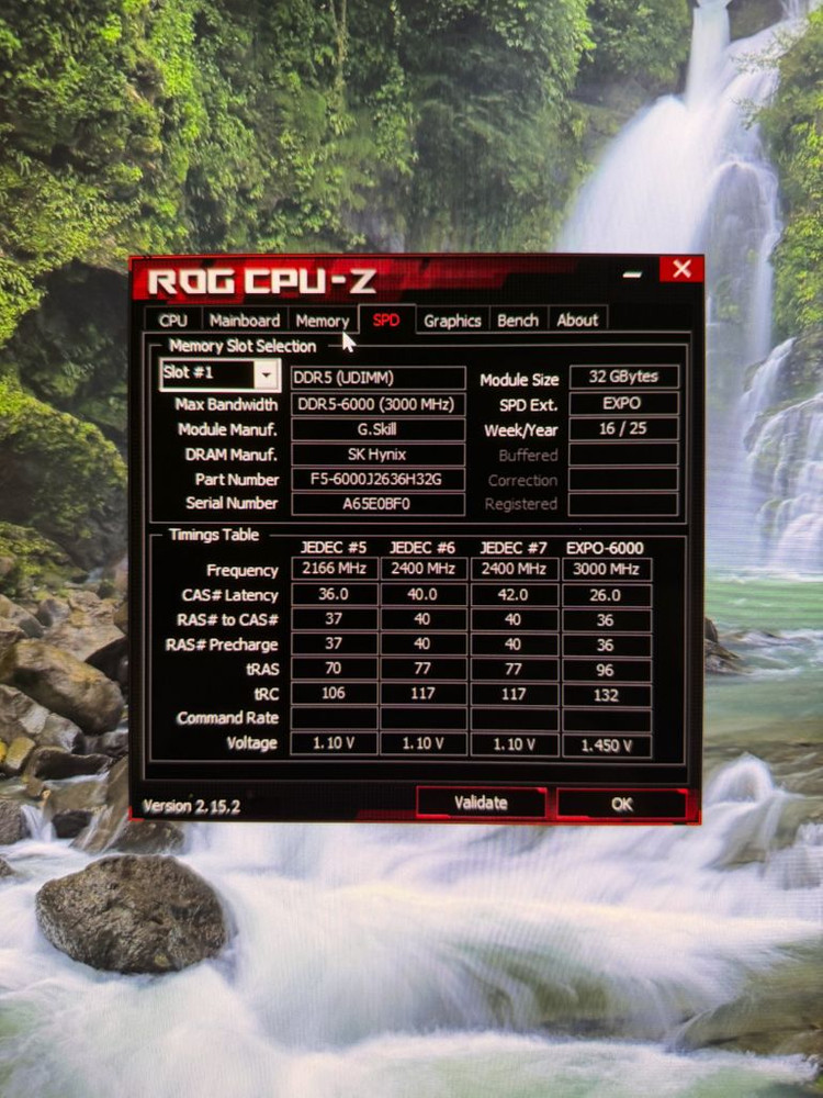 sff 반본체 9950x3d+x870itx+64gb+1000w+4tb 이미지