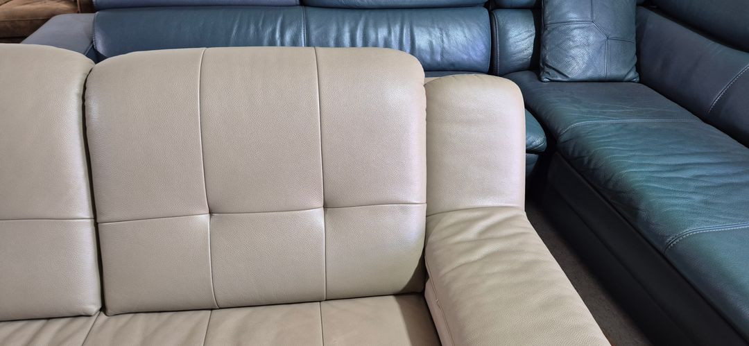 자코모 뉴힐링 슈렁큰 천연가죽 4인소파+스툴 이미지