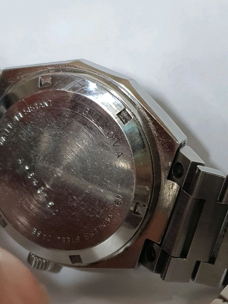 1979년산 오리지날 부로바 오토매틱 이미지