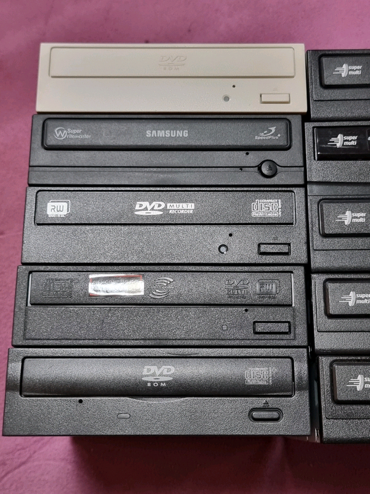 정크 컴퓨터 CD 롬 10개 판매합니다 이미지