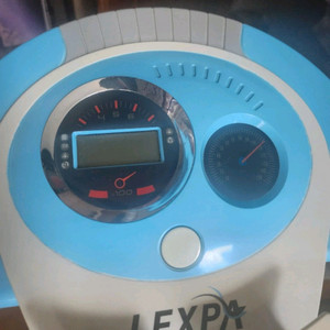 실내 자전거 운동기구 이미지