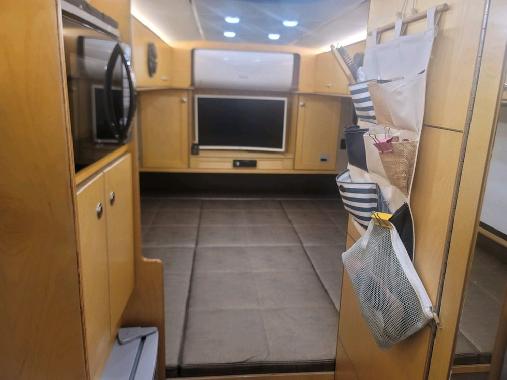 이카운티캠핑카 이미지