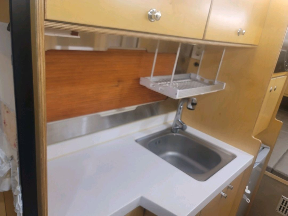 이카운티캠핑카 이미지