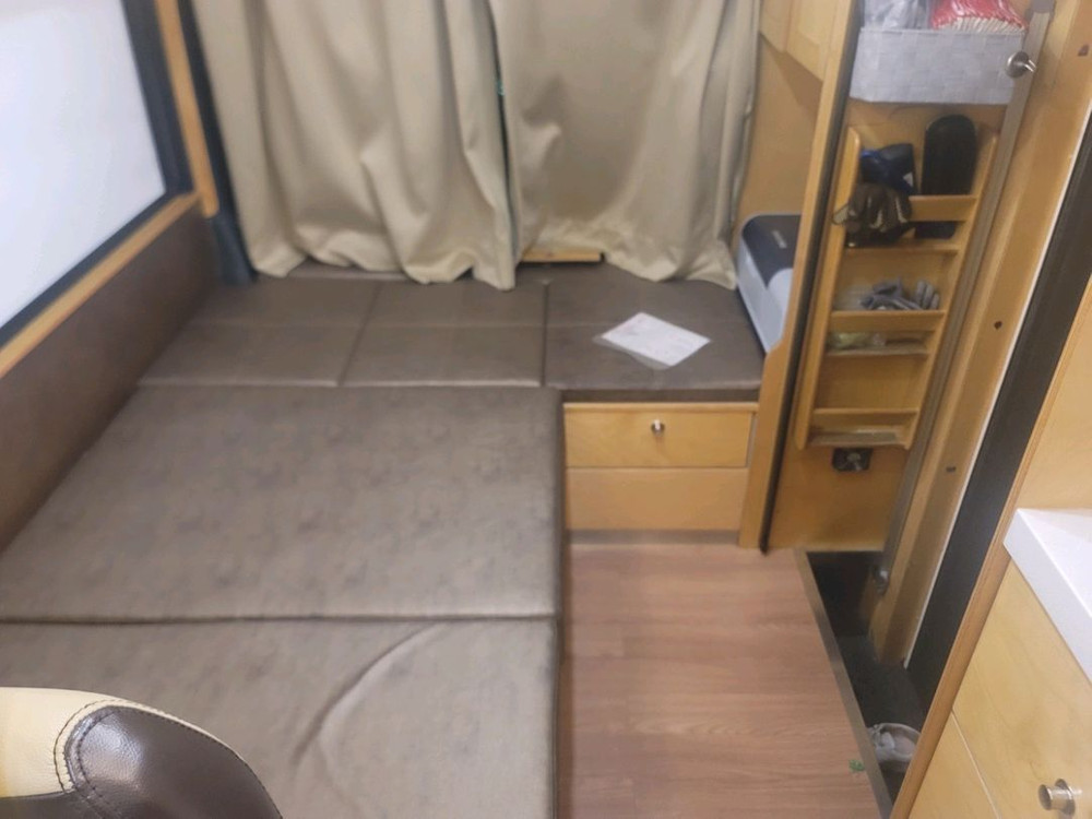 이카운티캠핑카 이미지