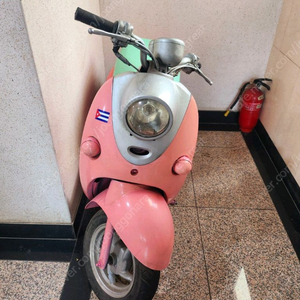 인테리어용 스쿠터 이미지