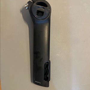 마돈8세대 싯포스트 숏 150mm 0옵셋 이미지