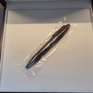 몽블랑 제임스 퍼디 앤 손 M닙 새상품 이미지