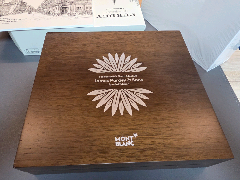 몽블랑 제임스 퍼디 앤 손 M닙 새상품 이미지