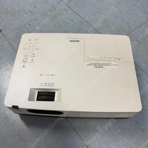 <판매> 산요 Sanyo 3LCD 빔프로젝터 300인치 3000안시 PLC-XW250K 이미지