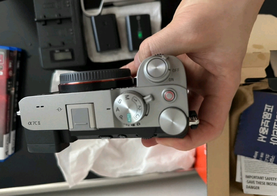 소니a7c2 실버 풀악세사리 구성품 이미지