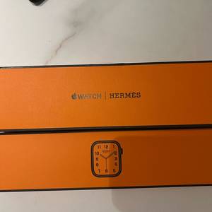 애플워치7 에르메스 45mm 본체 + 정품 밀레니즈루프 판매합니다 이미지