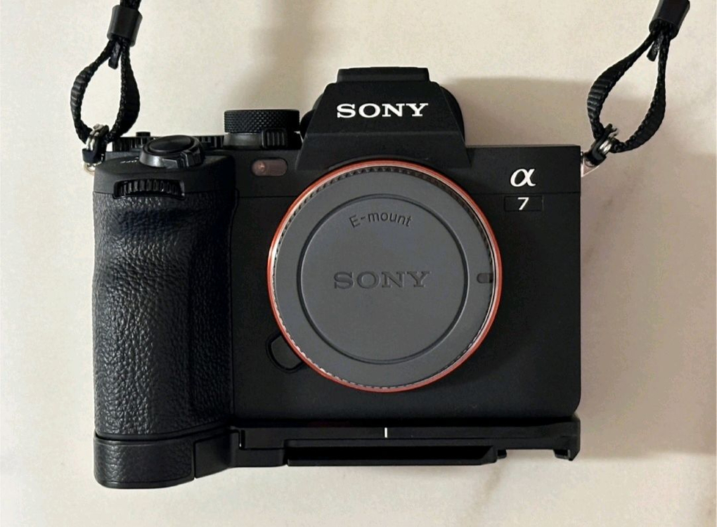 소니 a7m4 + 2470gm2 이미지