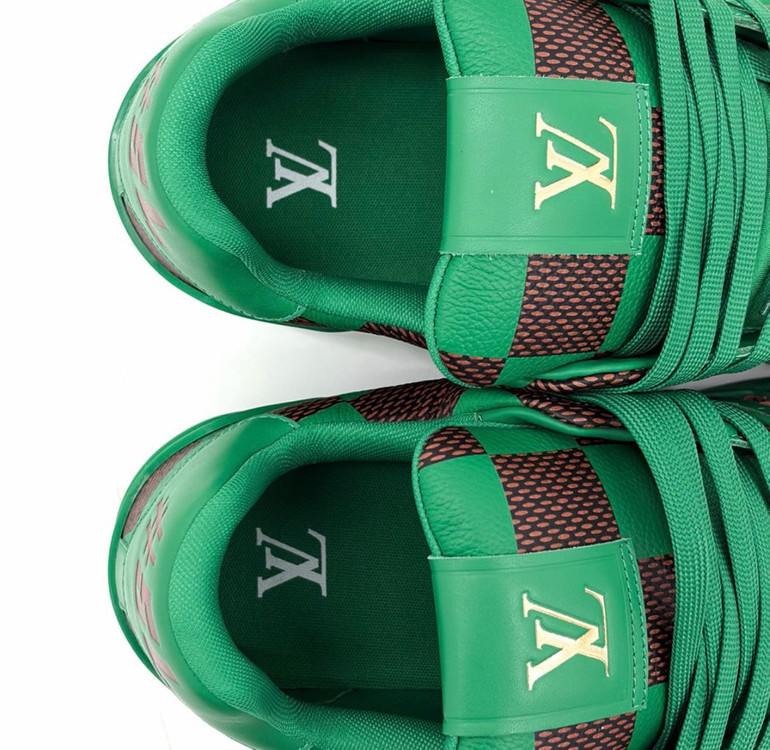 [9.5] 루이비통 남성 LV 트레이너 퍼렐 다미에 팝 스니커즈 그린 이미지