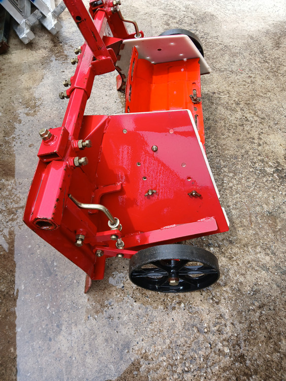 아세아 관리기 관리기용 휴립기 두둑형성기 상태좋은 중고 팝니다. 사진 그대로 입니다. 이미지