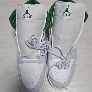 나이키 에어 조던1 미드 320mm 판매합니다 왕발 빅사이즈 운동화 이미지