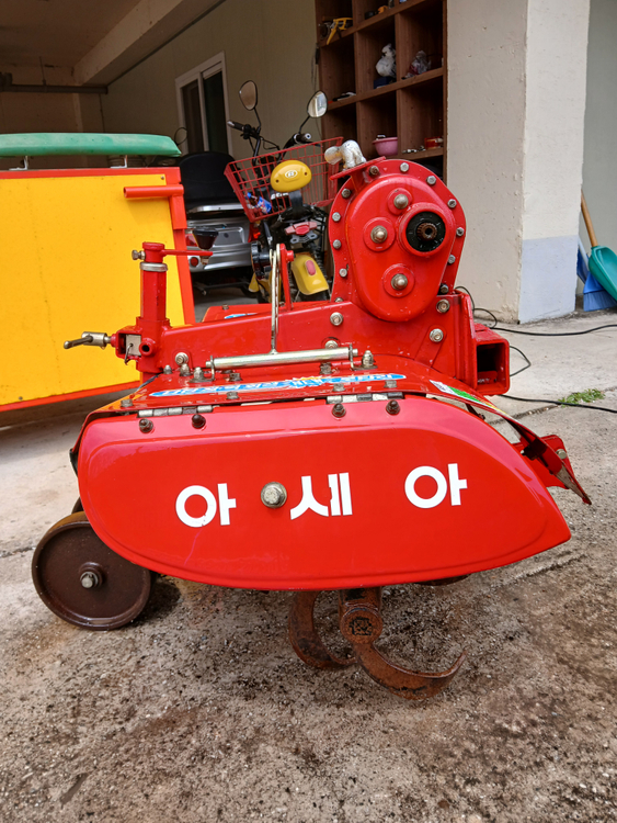 아세아 관리기 로타리 케이스 조합 상태 좋습니다. 가격은 38만원 입니다. 이미지