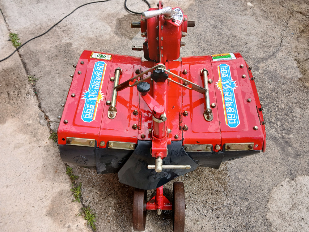 아세아 관리기 로타리 케이스 조합 상태 좋습니다. 가격은 38만원 입니다. 이미지