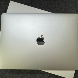 맥북에어 m1 13인치 16/256 실버 판매 이미지