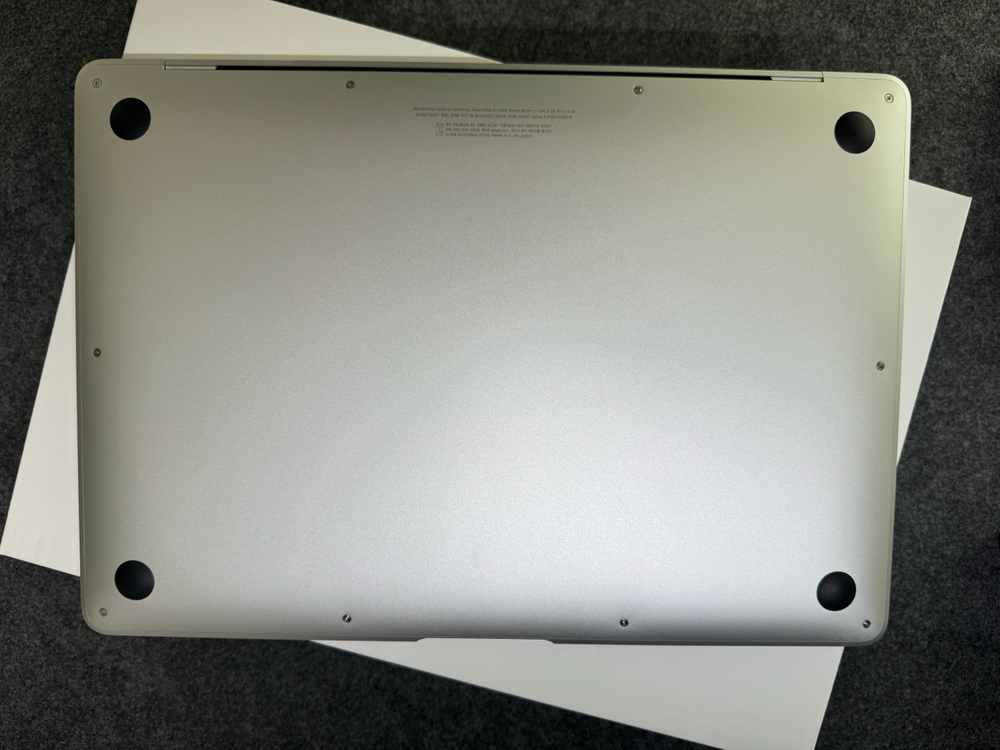 맥북에어 m1 13인치 16/256 실버 판매 이미지