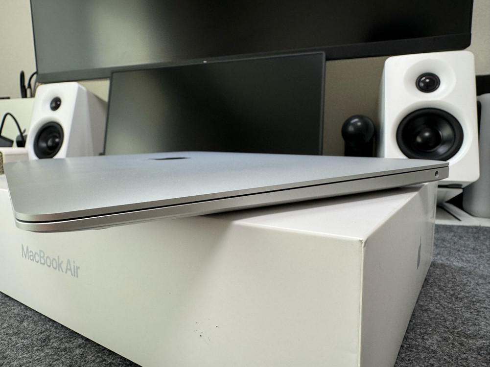 맥북에어 m1 13인치 16/256 실버 판매 이미지