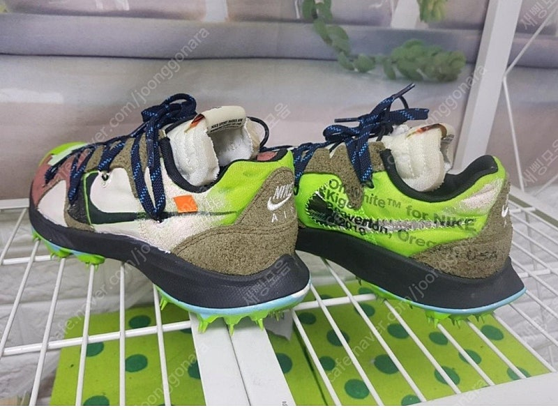 나이키 여성운동화 250 오프화이트 줌 테라 카이거5 런닝화 여성운동화 HA82 이미지