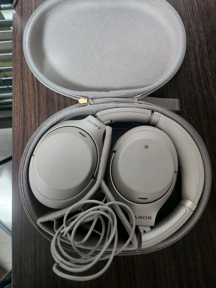소니 WH-1000XM3 노이즈캔슬링 헤드폰 이미지