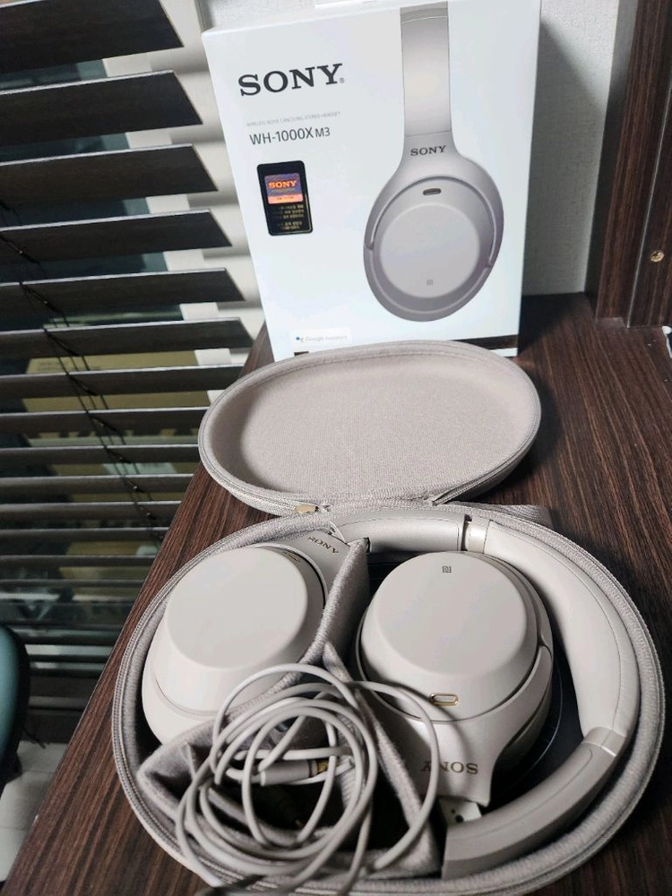 소니 WH-1000XM3 노이즈캔슬링 헤드폰 이미지