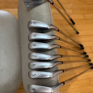 타이틀리스트 T350 4세대 4-P 7아이언 팝니다 이미지