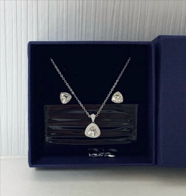 스와로브스키 목걸이 귀걸이 Begin 세트 이미지