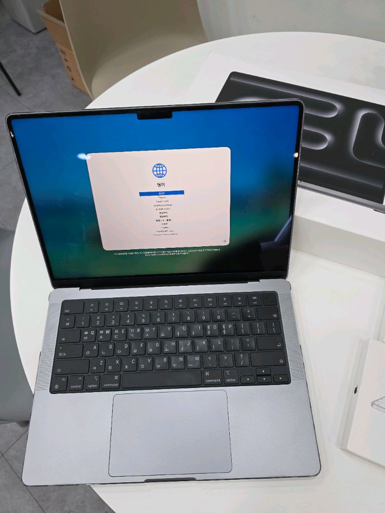 맥북프로14 M3 스페이스 그레이+매직키보즈+매직마우스 이미지