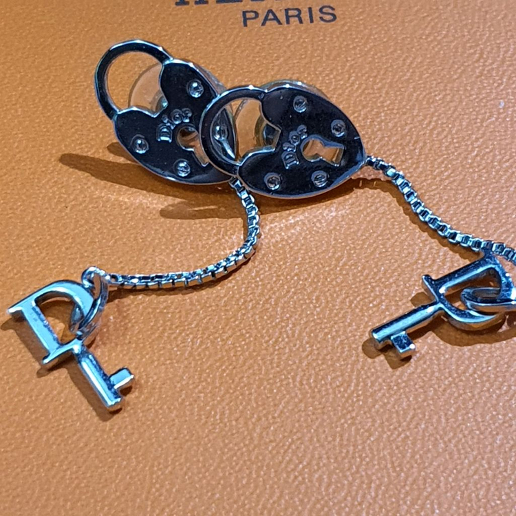 Dior 빈티지 이어링 디올 귀걸이 이미지