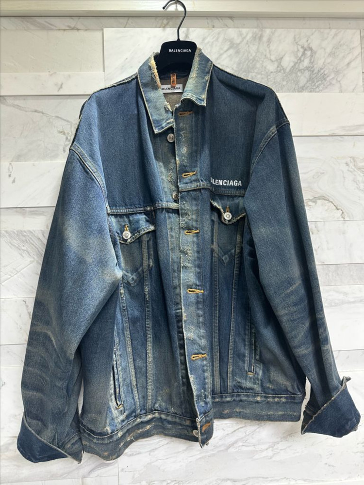 발렌시아가청자켓 발렌시아가남성 발렌시아가데님 이미지