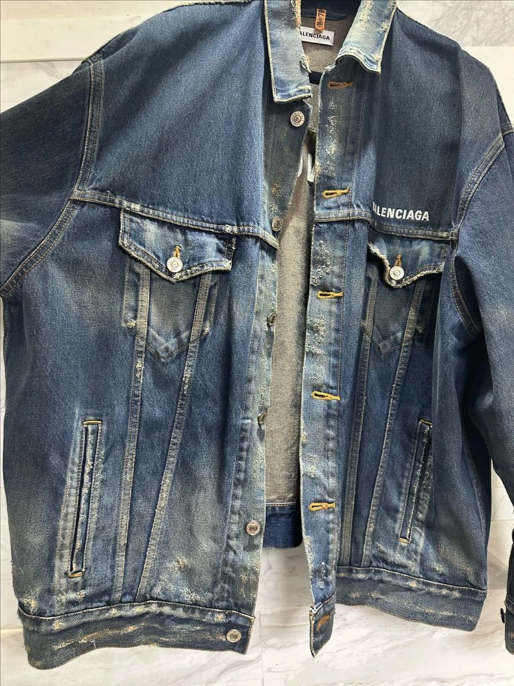 발렌시아가청자켓 발렌시아가남성 발렌시아가데님 이미지