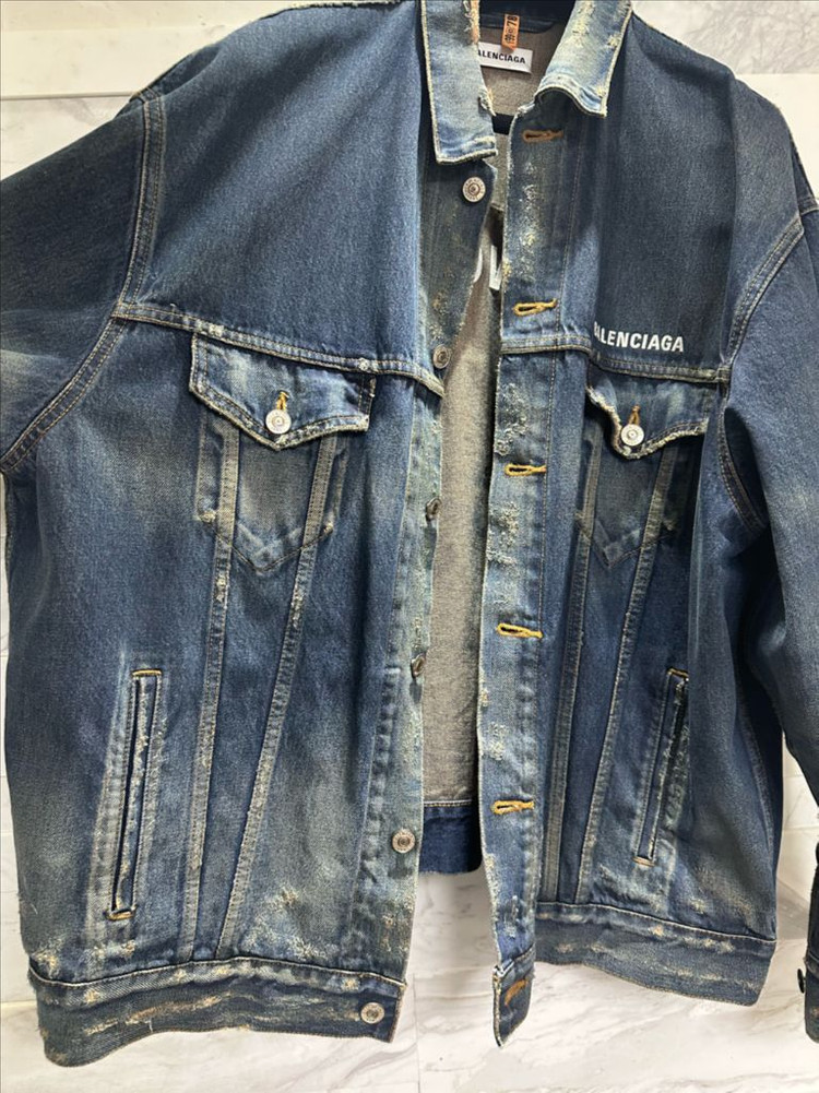 발렌시아가청자켓 발렌시아가남성 발렌시아가데님 이미지