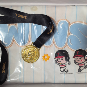LG트윈스 2026 엘린이 유니폼(90) + 개막전 우승기념메달 이미지