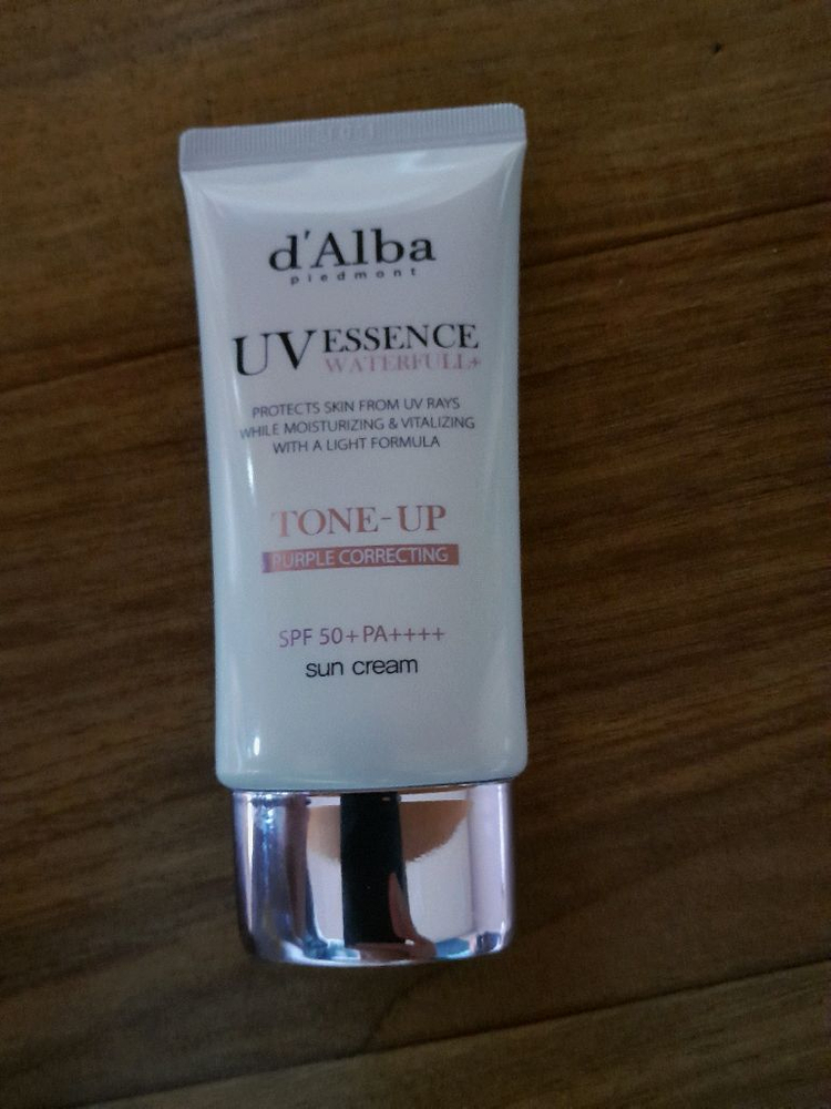 달바 워터풀 톤업 퍼플 선크림 판매 이미지