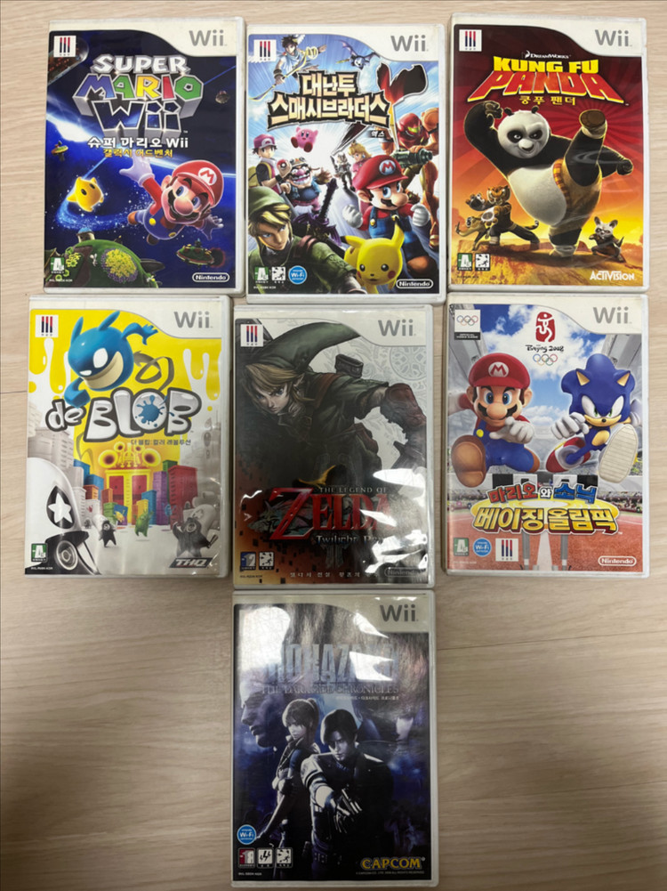 Wii 본체 및 타이틀 7종 일괄 판매합니다. 이미지