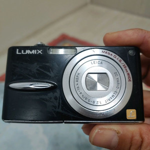 파나소닉 루믹스 블랙 디지털카메라 이미지