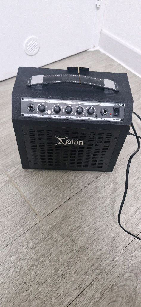 베이스 기타 + 앰프 세트 이미지