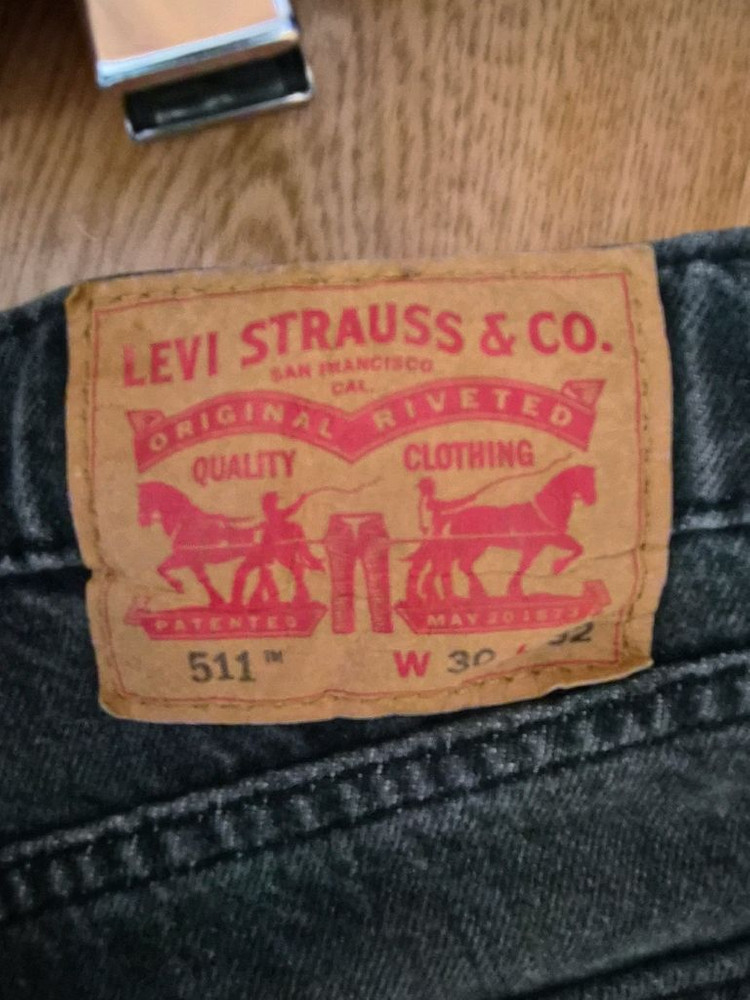 리바이스 검정 청바지 팝니다 이미지