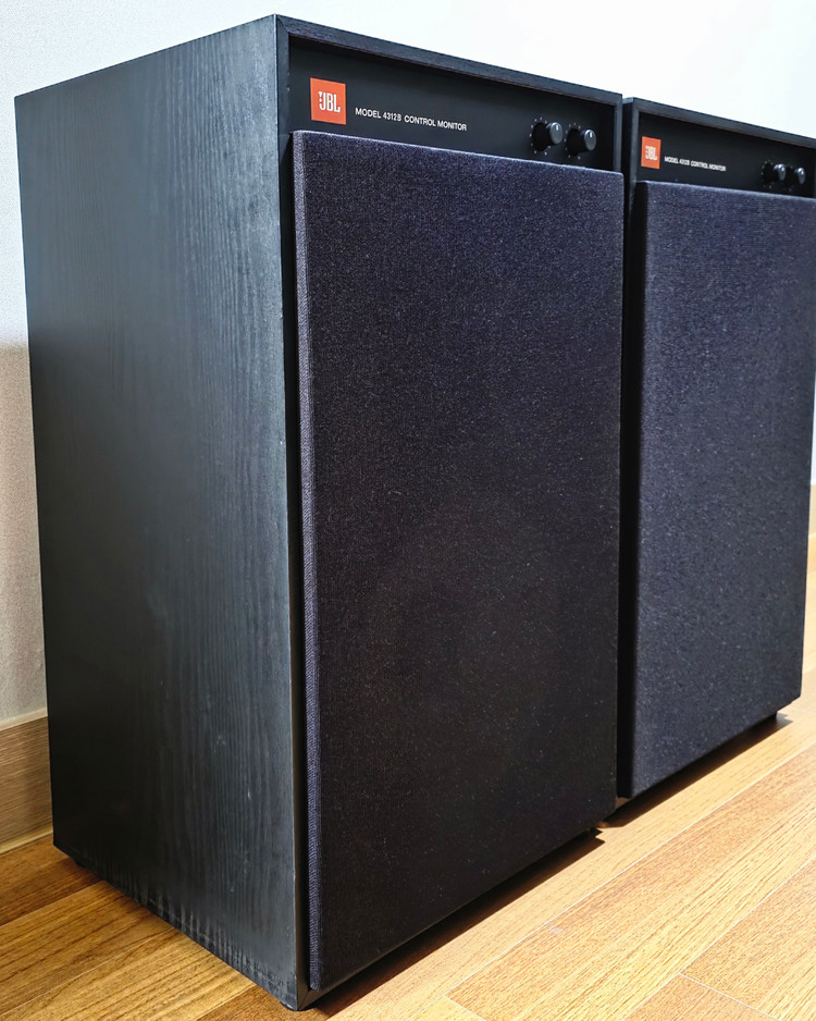 JBL 스피커 4312B 판매합니다 이미지