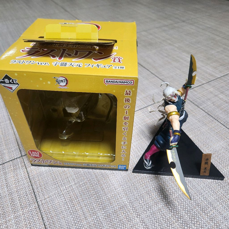 우즈이 텐겐 귀멸의 칼날 피규어 이미지