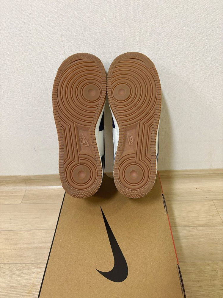 [250] 나이키 에어포스 1 07 네이비 미드나잇 운동화 이미지