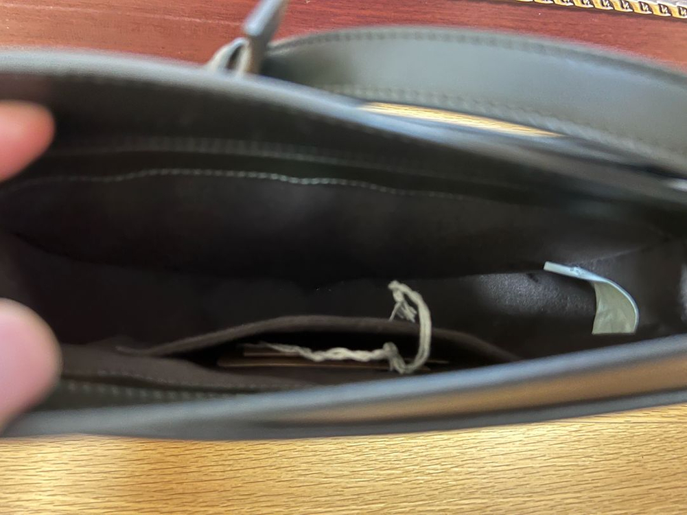 A.P.C 아페쎄 줄리엣백 카키 새상품 이미지